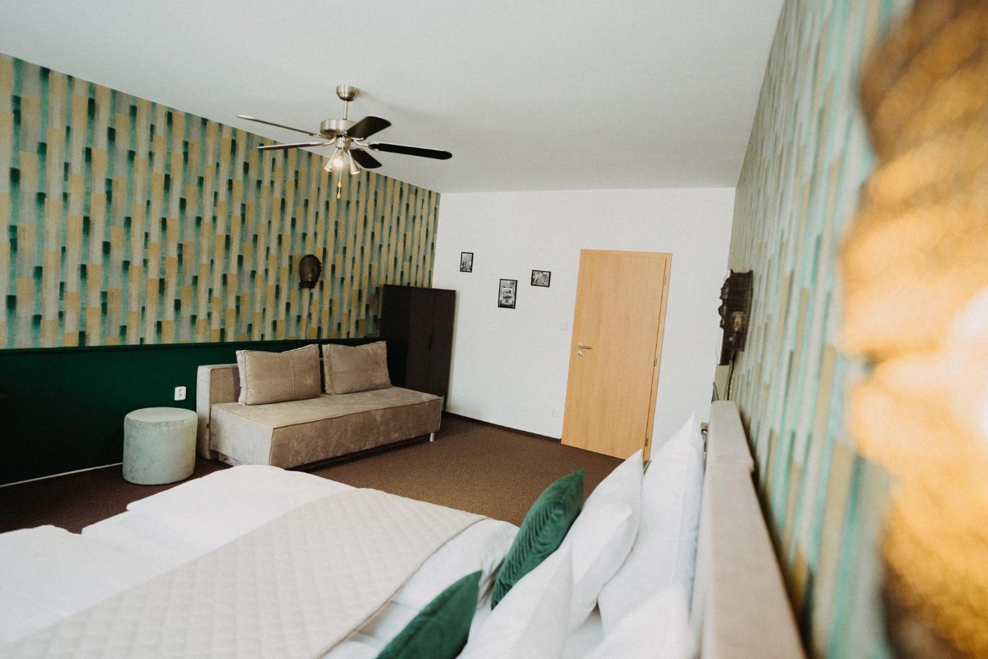 House Hotel Hradec Králové Eksteriør billede